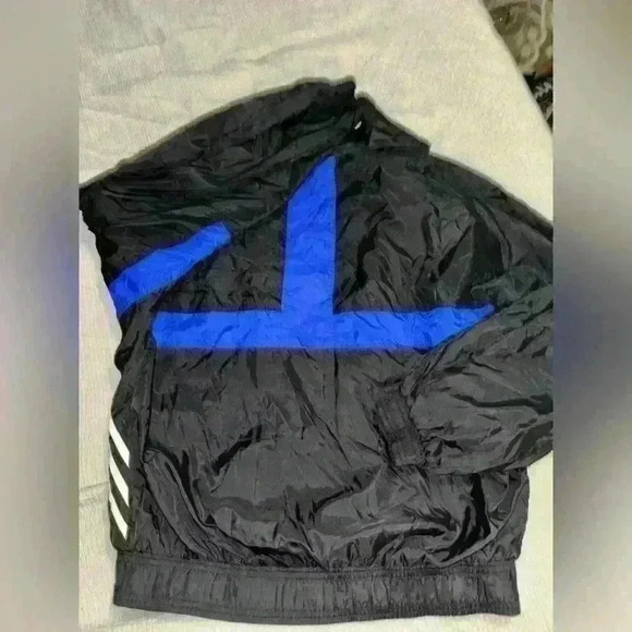 Adidas windbreaker - Picture 4 of 4